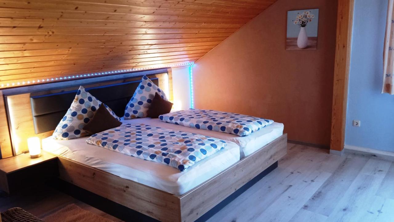 Familie Sattler Apartment Папенхайм Екстериор снимка